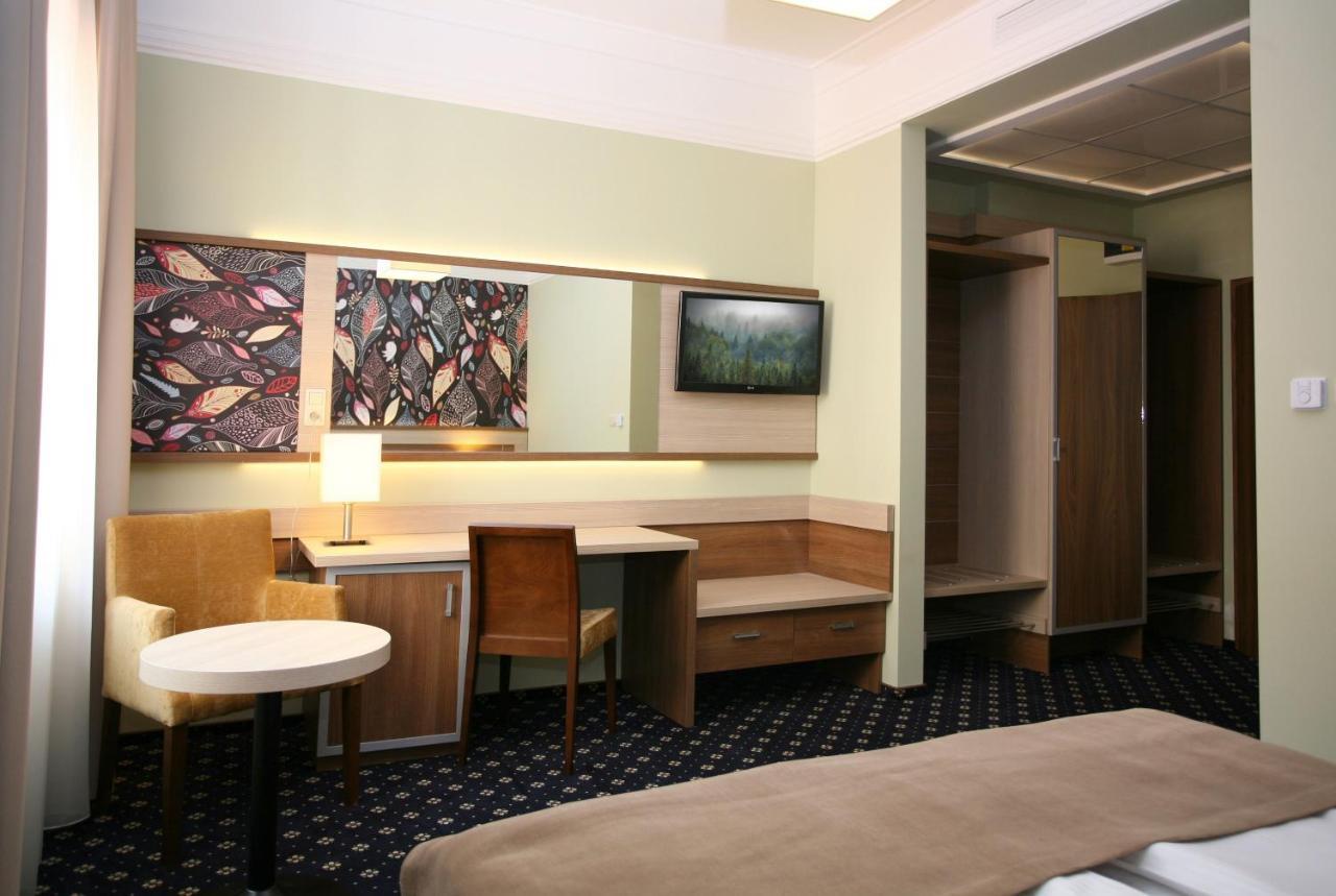 Hotel Delfina Złotoria Extérieur photo
