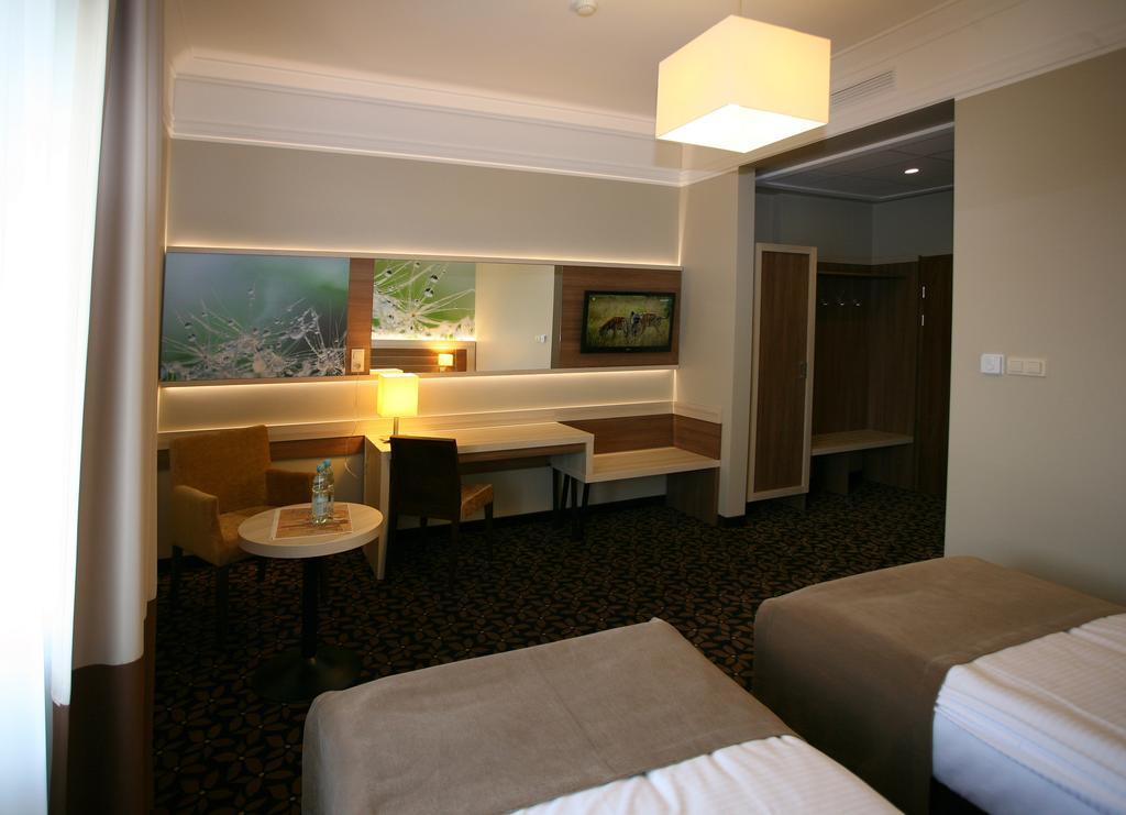 Hotel Delfina Złotoria Extérieur photo