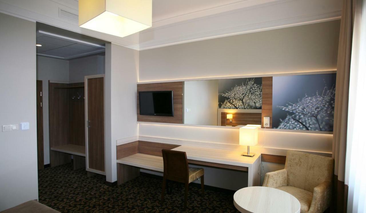 Hotel Delfina Złotoria Extérieur photo