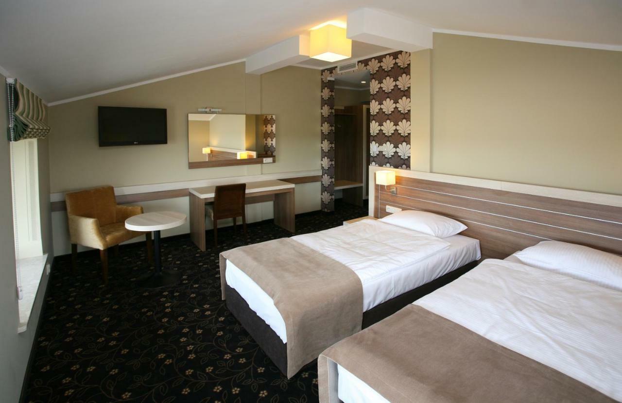 Hotel Delfina Złotoria Extérieur photo